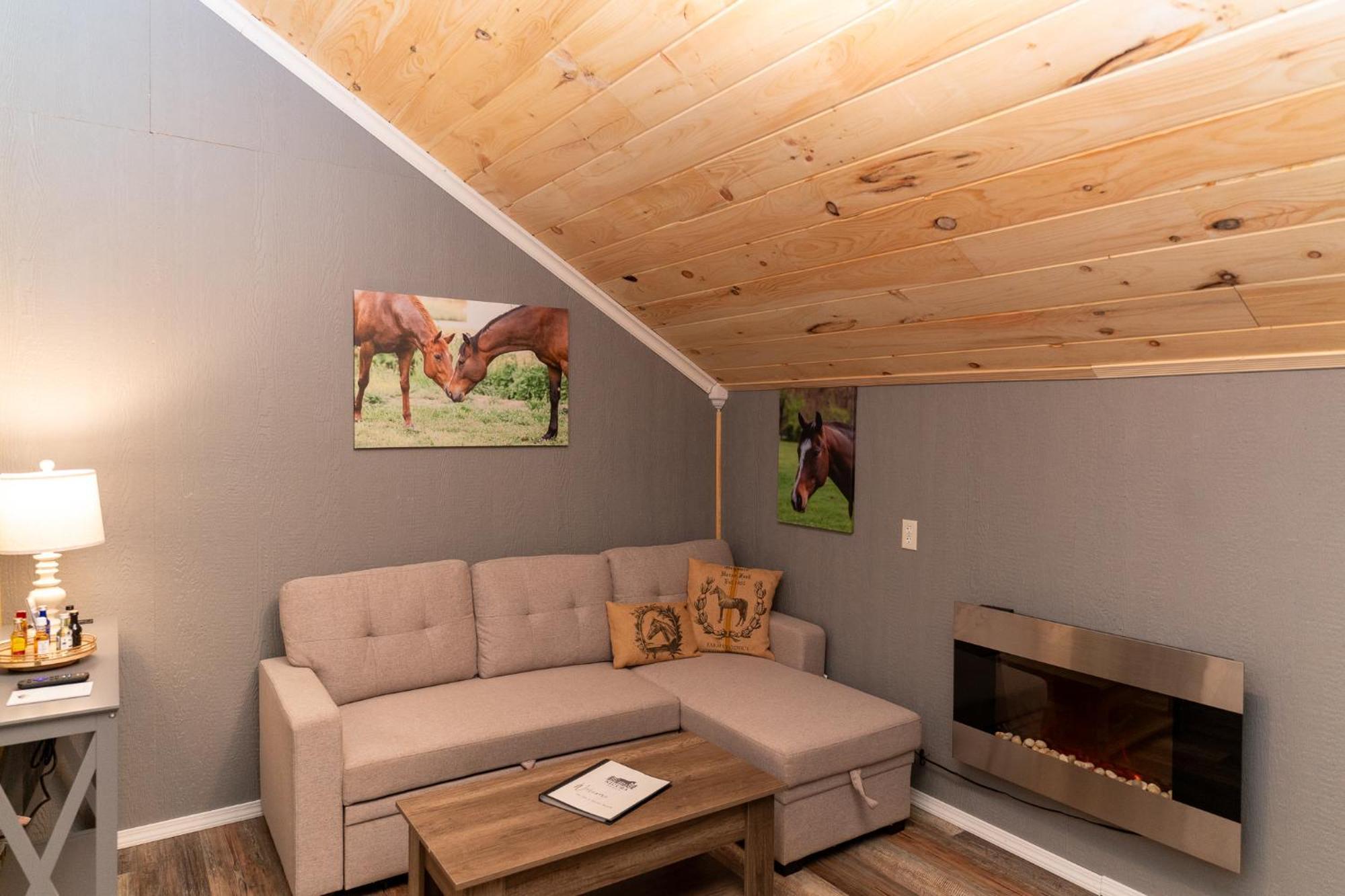 Nicura Ranch Inn & Stables 버리아 외부 사진
